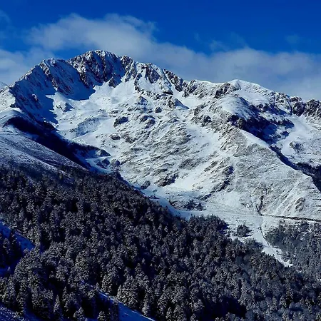 Charmand T1 Bis Traversant Avec 2 Balcons Vu Sur Les Montagnes *